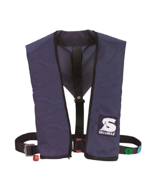 Die Secumar | Rettungsweste Alpha 150 ist eine marineblaue Rettungsweste mit schwarzen Riemen und Schnallen und dem ikonischen Logo auf der rechten Seite. Sie sorgt für Sicherheit und Auftrieb bei Wasseraktivitäten. | Schäffeler Wassersport
